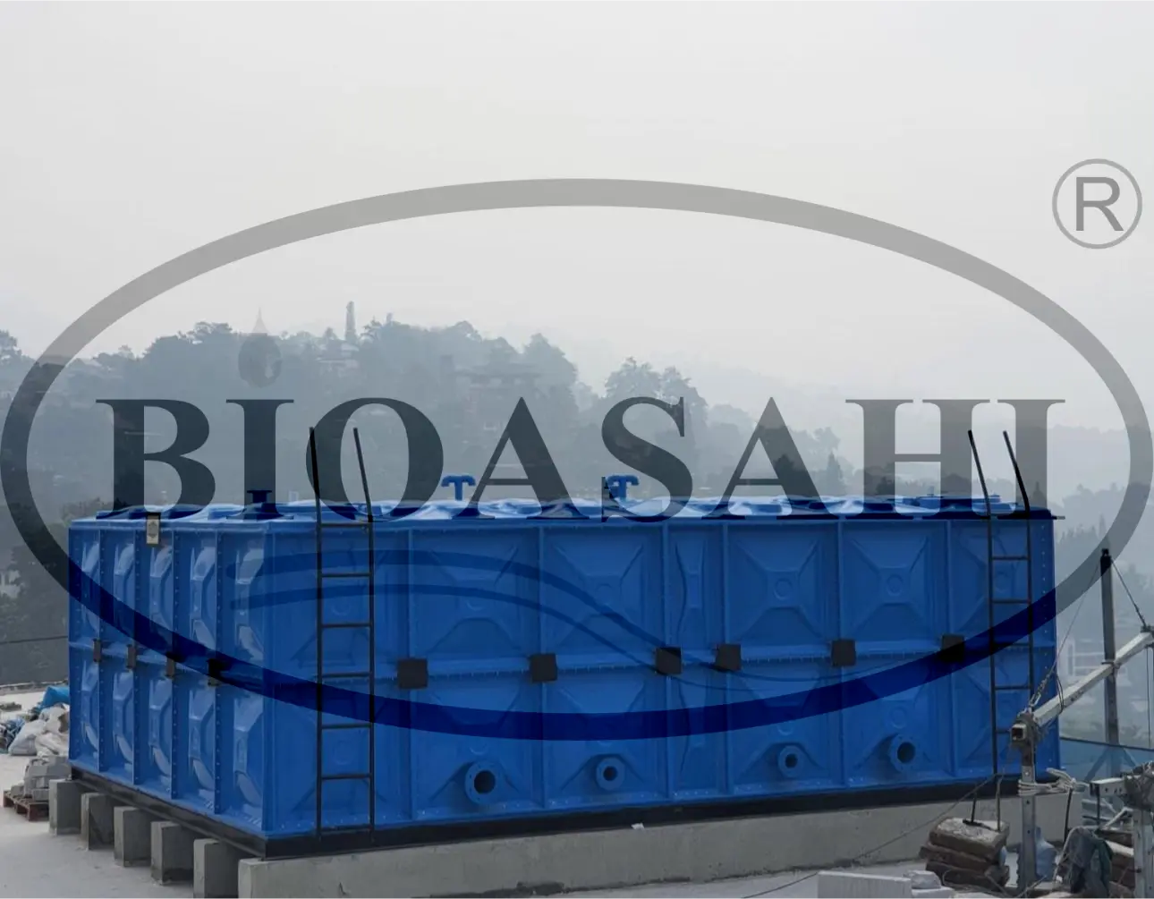 Proses pengelasan dalam pembuatan tangki IPAL